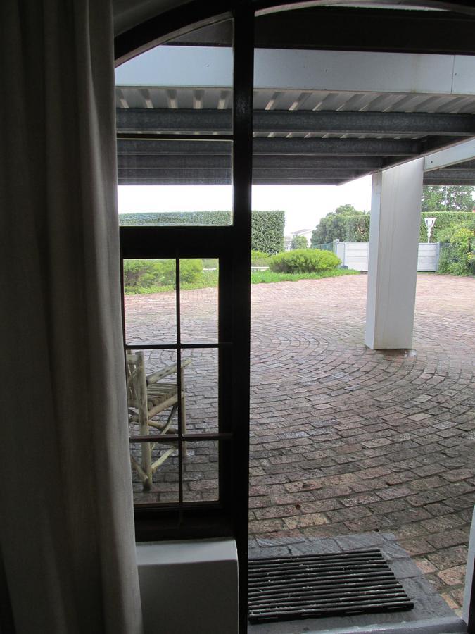 Casa Del Mar Hotel Hermanus Bagian luar foto